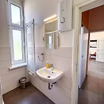 Grabbeallee #1 Apartamento *