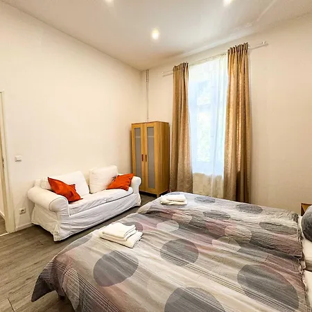 Grabbeallee #1 Apartment