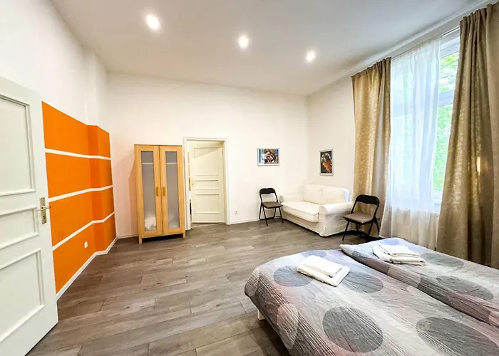 Grabbeallee #1 * Βερολίνο